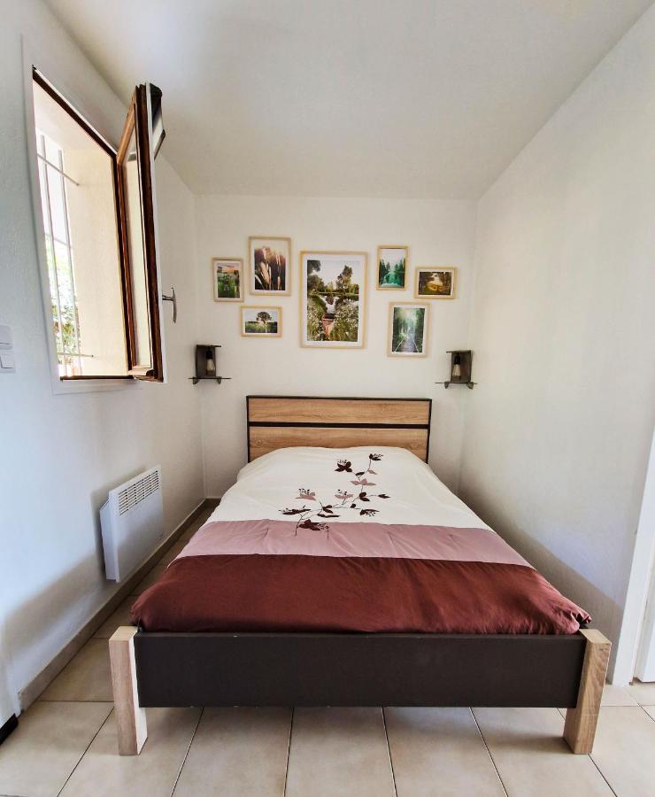 Les Mimosas Apartment